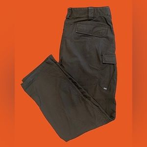 5.11 Tactical Stryke Men’s 40x34 Black Cargo Regular Fit